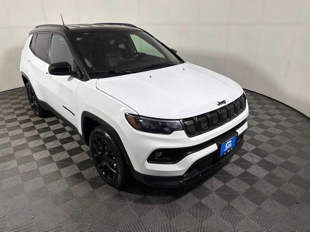 Used 2022 Jeep Compass Latitude w/ Convenience Group