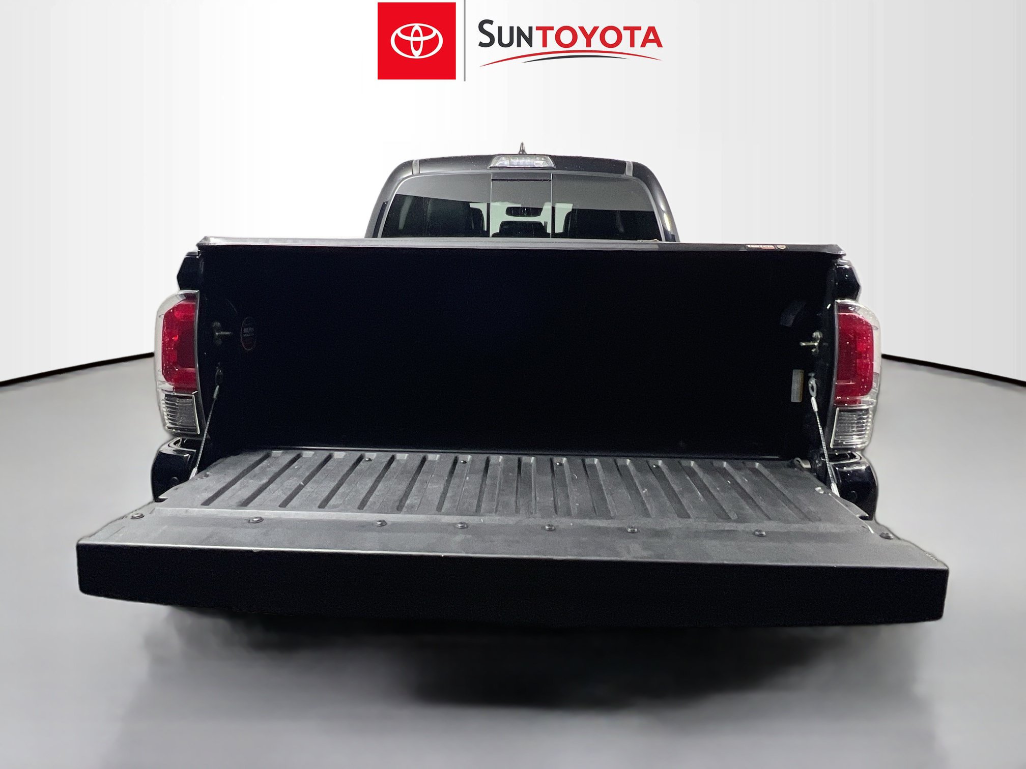 Used 2019 Toyota Tacoma TRD Pro AWD/4WD image 33