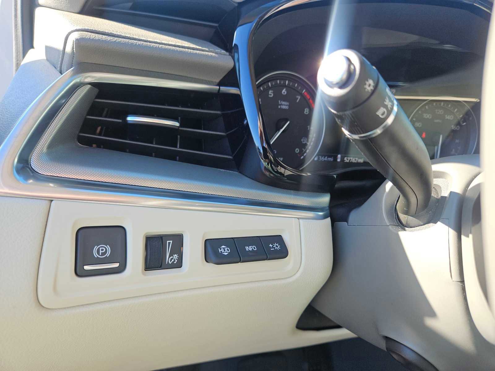 Used 2024 Cadillac XT5 Premium Luxury w/ Technology Package image 18