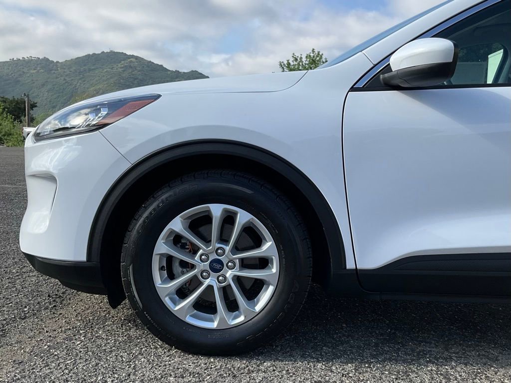 Used 2021 Ford Escape SE image 10