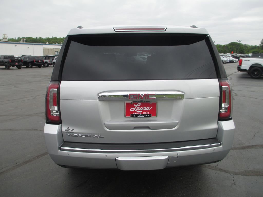 Used 2019 GMC Yukon XL Denali w/ Open Road Package AWD/4WD image 5