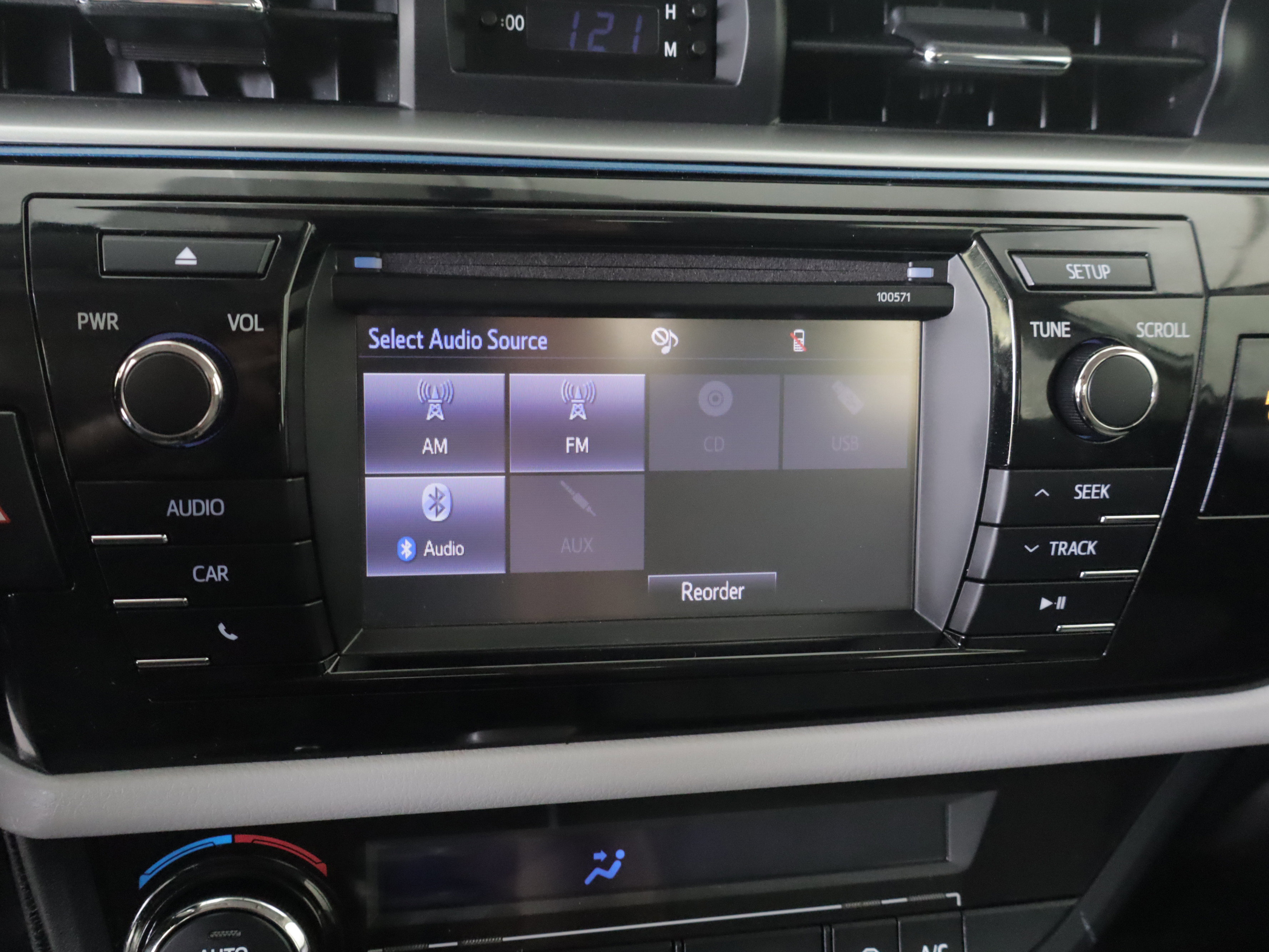 Used 2016 Toyota Corolla LE FWD image 13