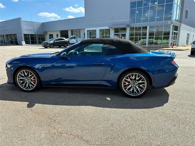 Used 2024 Ford Mustang GT Premium image 5