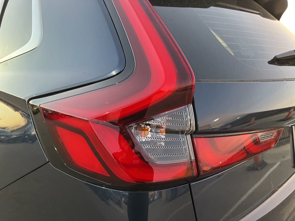Used 2023 Honda CR-V LX image 7