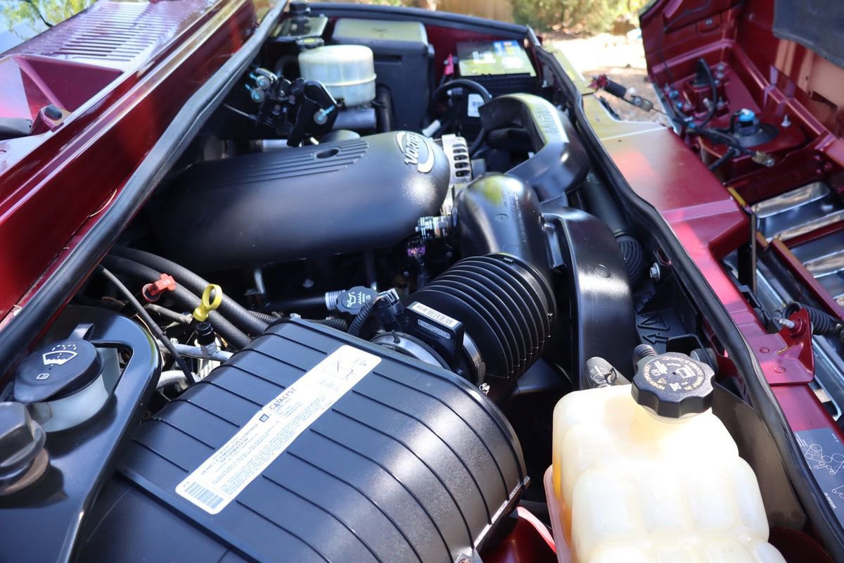 Used 2005 HUMMER H2 SUT w/ Preferred Equipment Group AWD/4WD image 40