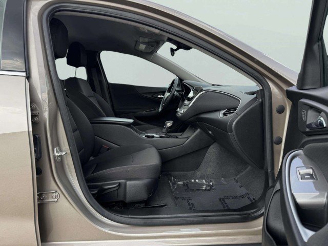 Used 2024 Chevrolet Malibu RS w/ LPO, Floor Liner Package image 45