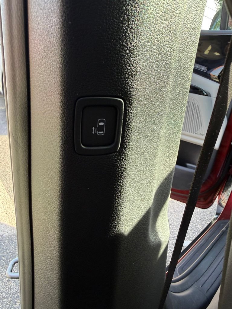 Certified 2024 Kia Carnival SX Prestige FWD image 20