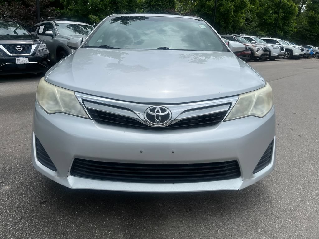 Used 2012 Toyota Camry LE FWD image 35