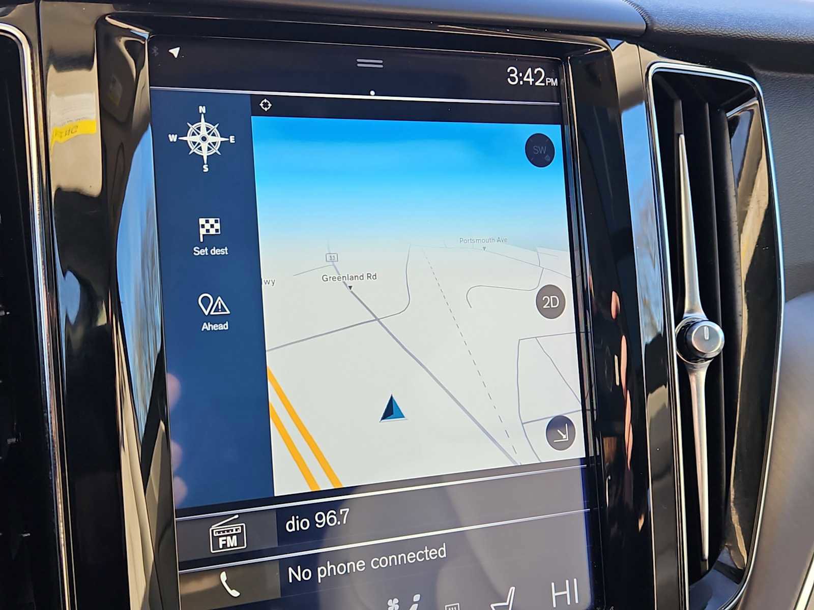 Used 2020 Volvo XC60 T6 Momentum w/ Protection Package Premier image 17