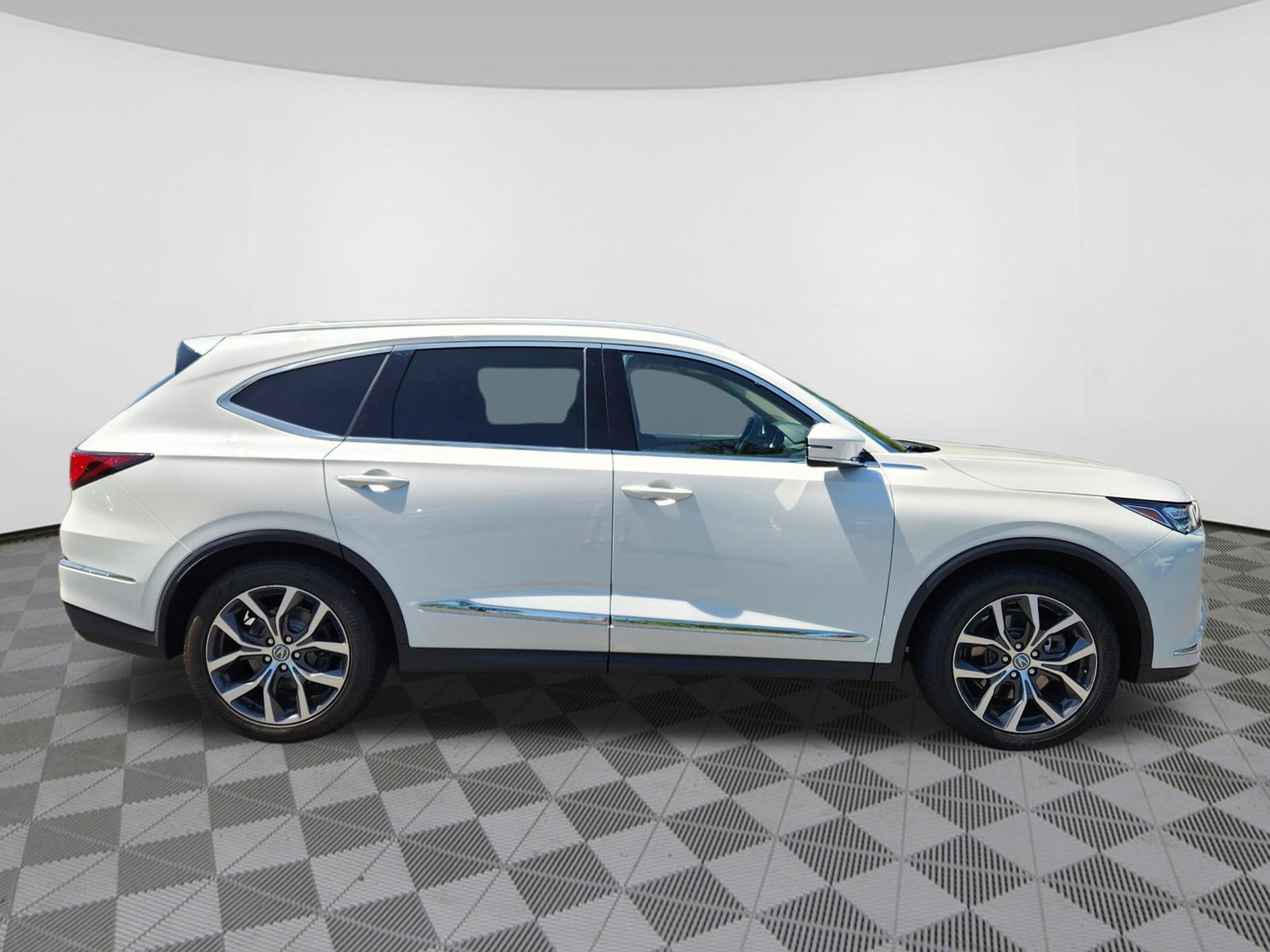 Certified 2023 Acura MDX w/ Technology Package AWD/4WD image 6