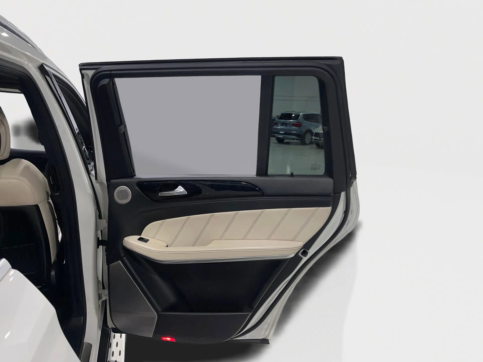 Used 2016 Mercedes-Benz GL 63 AMG 4MATIC w/ Accessory Chrome Package image 41