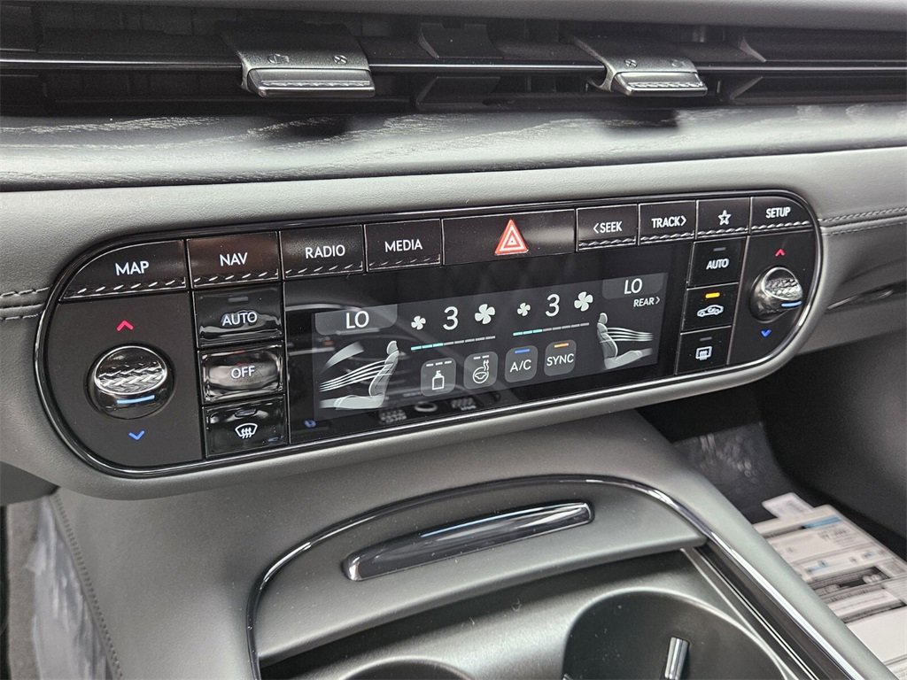 New 2026 Genesis G90 3.5T Prestige image 23