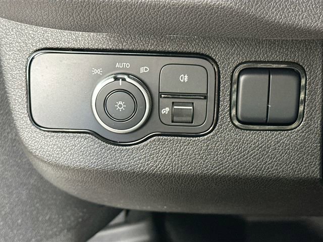 Used 2025 Mercedes-Benz Sprinter 2500 image 20