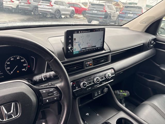 Used 2023 Honda Pilot Touring image 13