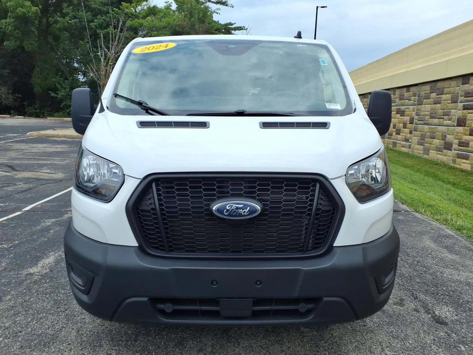 Used 2024 Ford Transit 350 XL RWD image 3