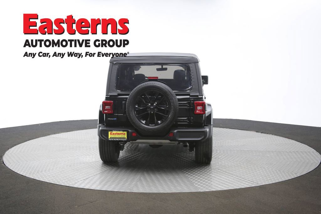 Used 2021 Jeep Wrangler Unlimited Sahara w/ Cold Weather Group AWD/4WD image 37