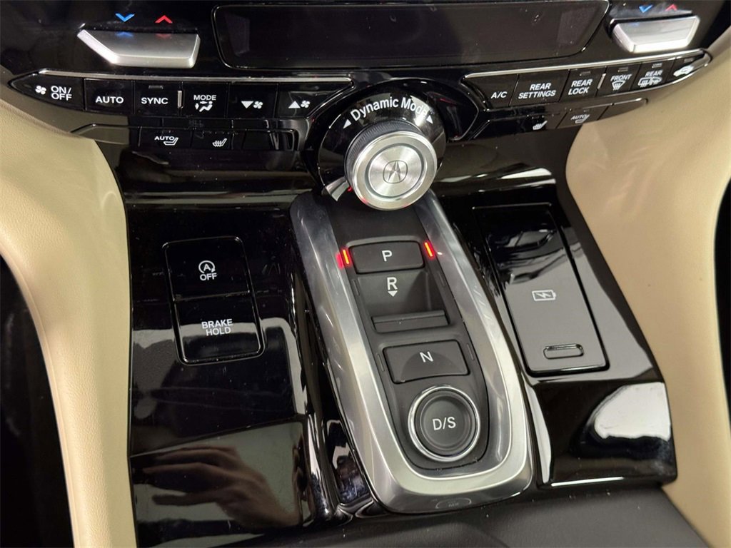 Used 2024 Acura MDX SH-AWD w/ Technology Package image 29