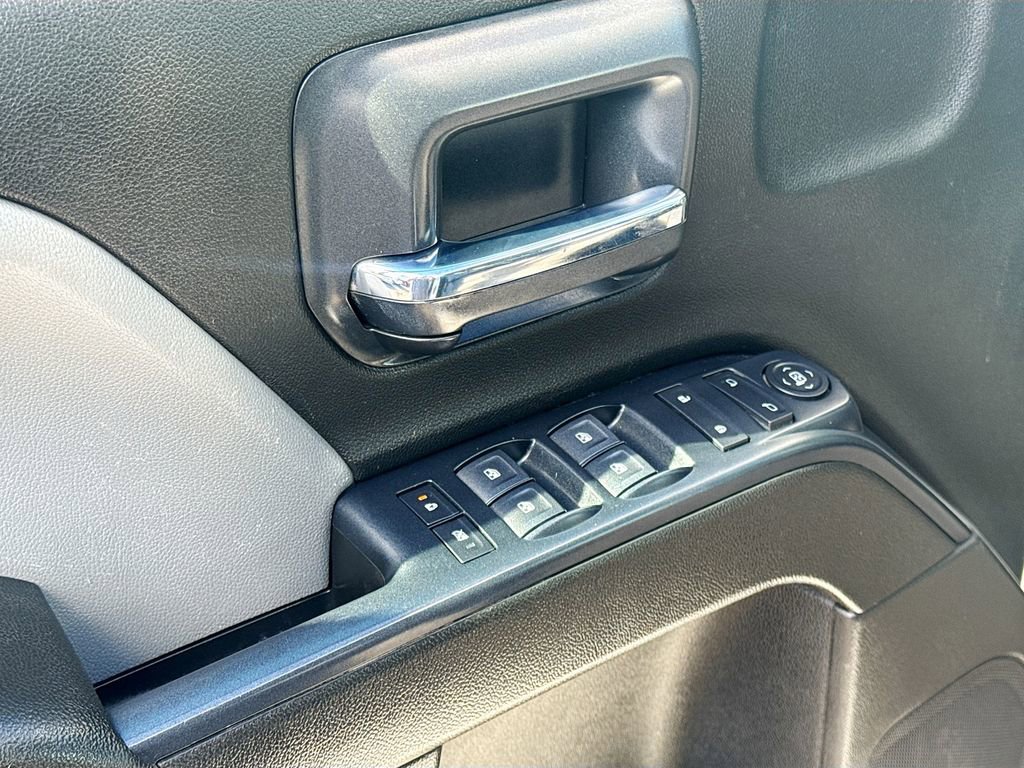 Used 2019 Chevrolet Silverado 1500 W/T w/ WT Convenience Package AWD/4WD image 18