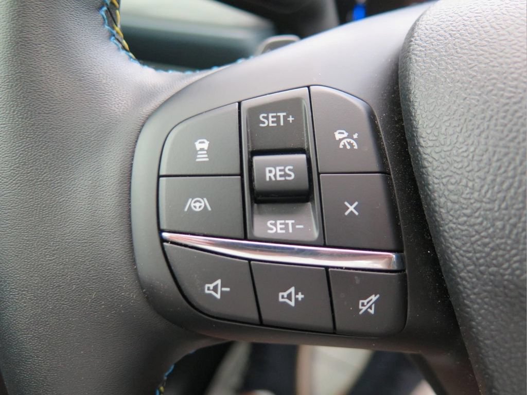Used 2026 Ford Maverick Lobo AWD/4WD image 19