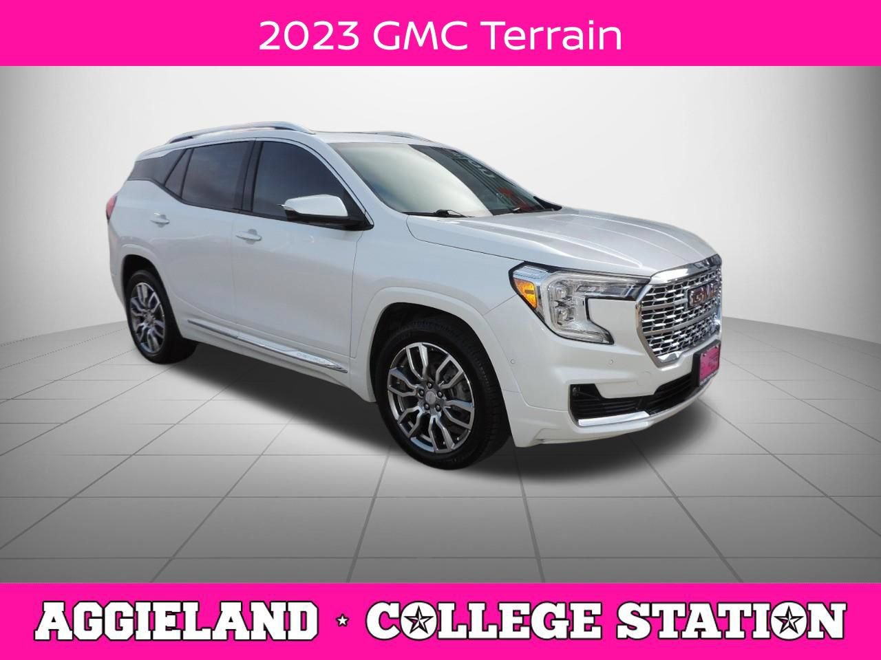 Used 2023 GMC Terrain Denali w/ Denali Premium Package