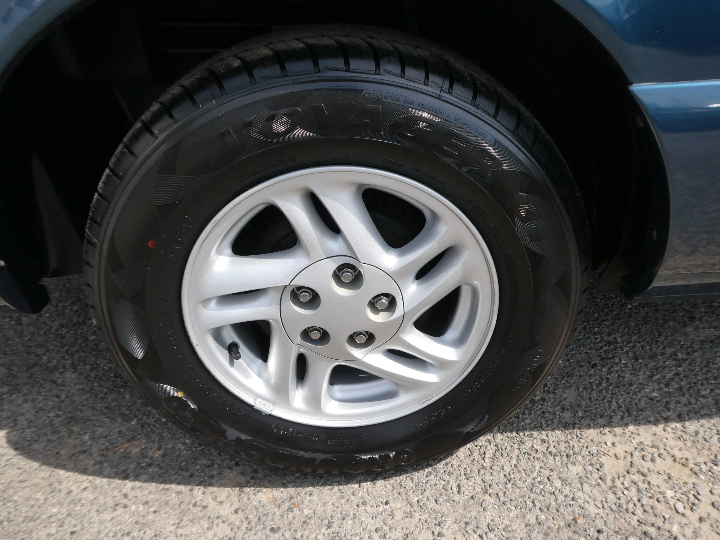 Used 1996 Ford Thunderbird LX RWD image 28