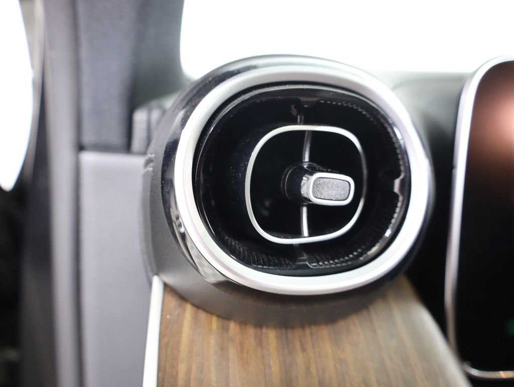 Certified 2024 Mercedes-Benz GLC 300 4MATIC image 25