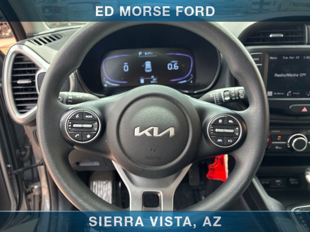 Used 2025 Kia Soul LX FWD image 23