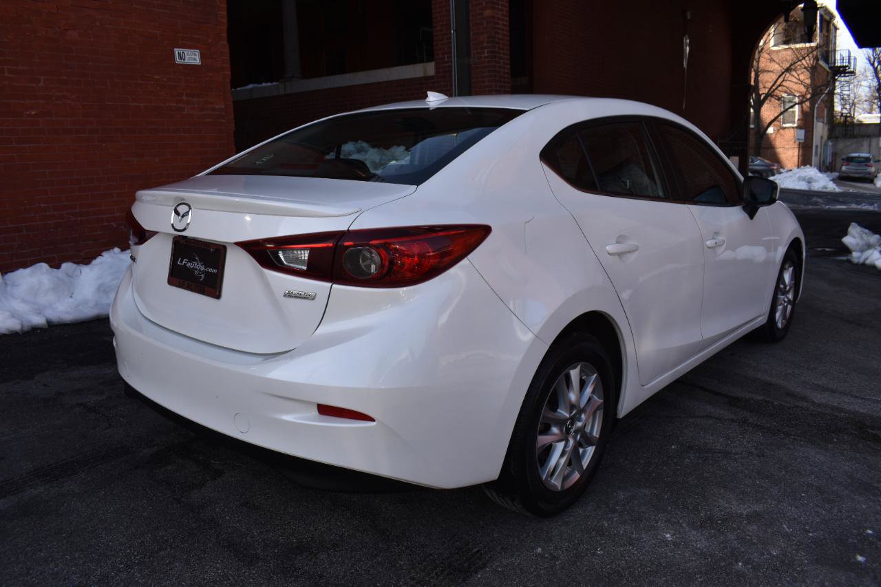 Used 2016 MAZDA MAZDA3 i Grand Touring FWD image 3