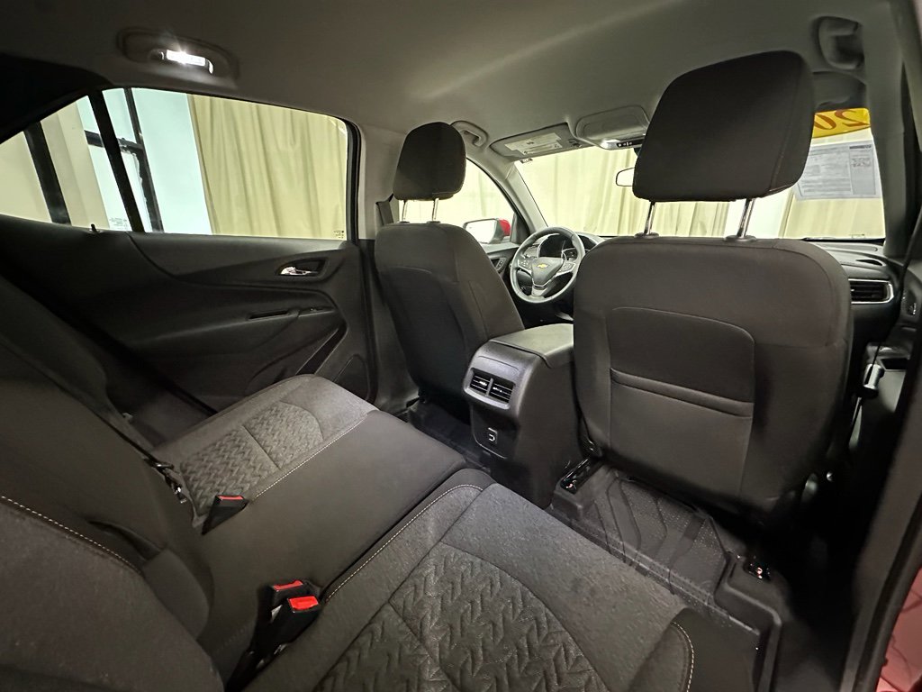 Certified 2024 Chevrolet Equinox LT w/ LPO, Floor Liner Package FWD image 19