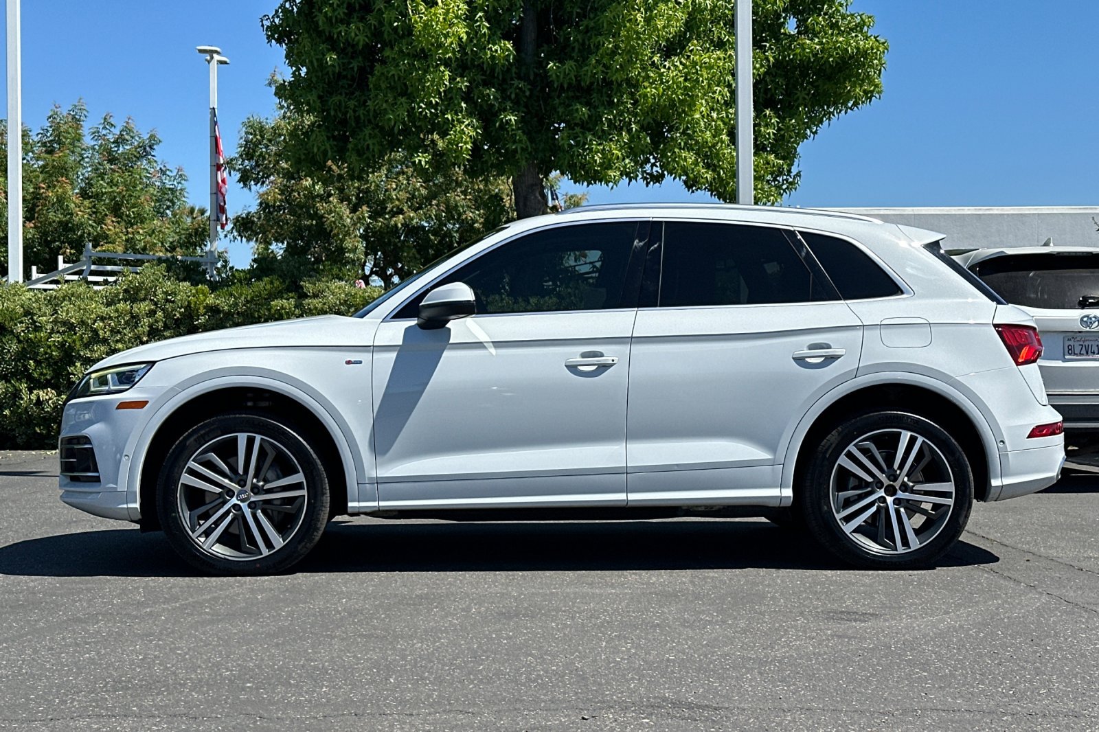 Used 2020 Audi Q5 e Prestige w/ Prestige Package AWD/4WD image 7