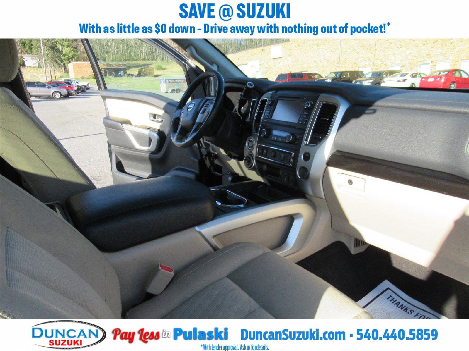 Used 2018 Nissan Titan SV w/ SV Convenience Package AWD/4WD image 18