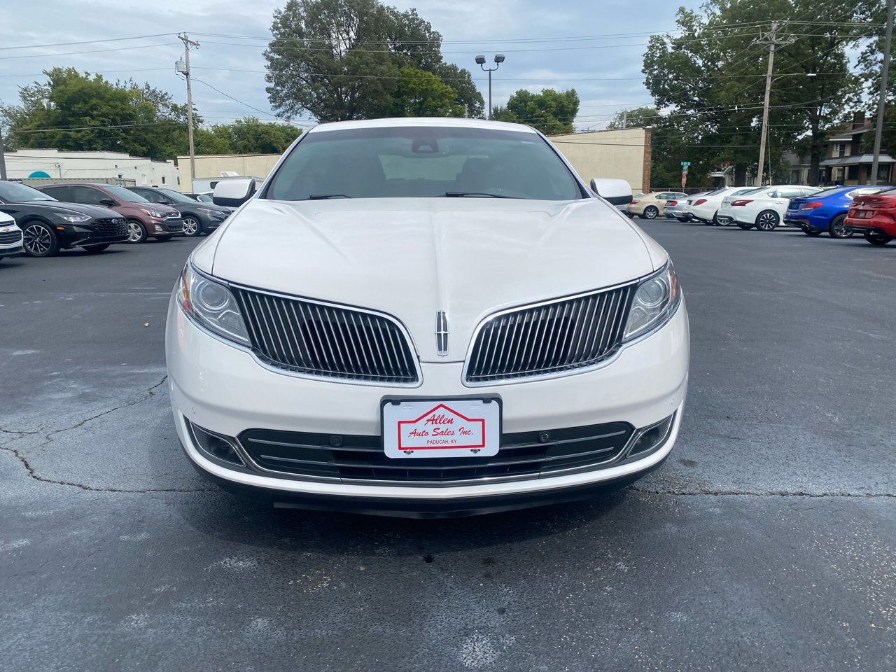 Used 2016 Lincoln MKS AWD w/ Equipment Group 201A image 2