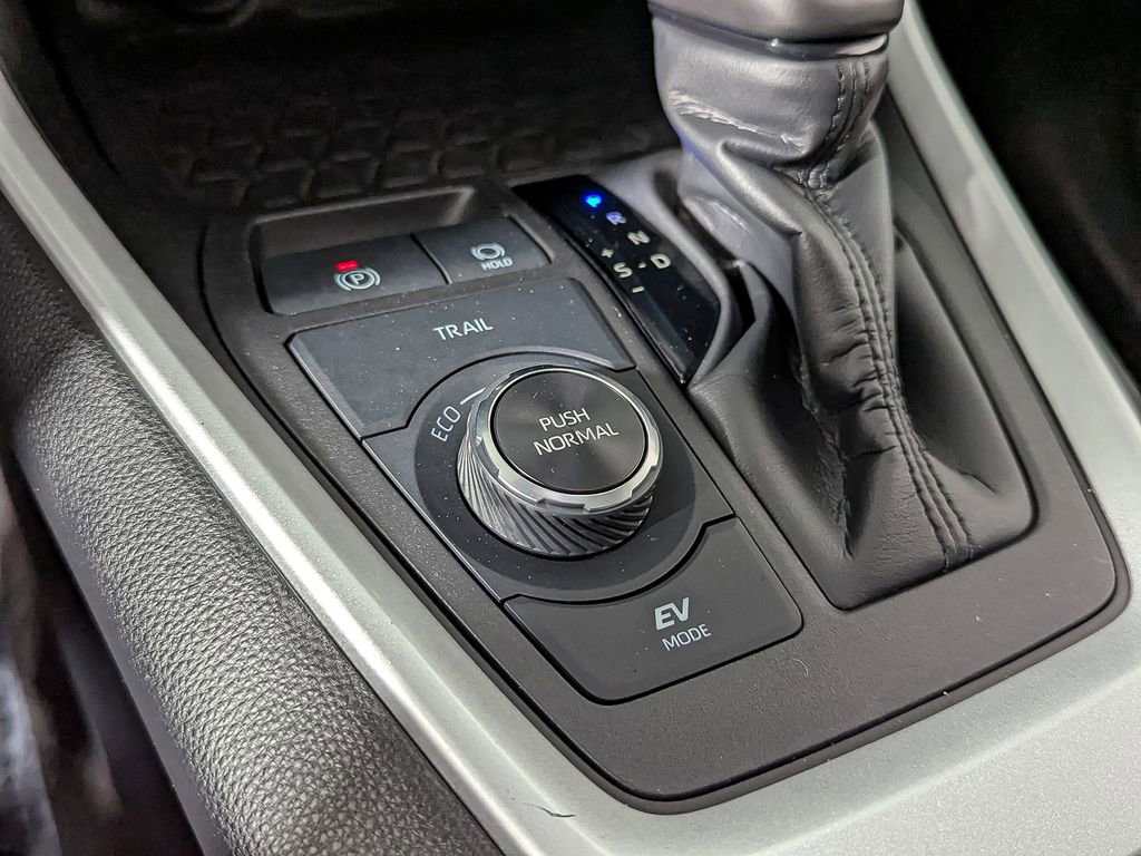 Used 2024 Toyota RAV4 XLE Premium image 25