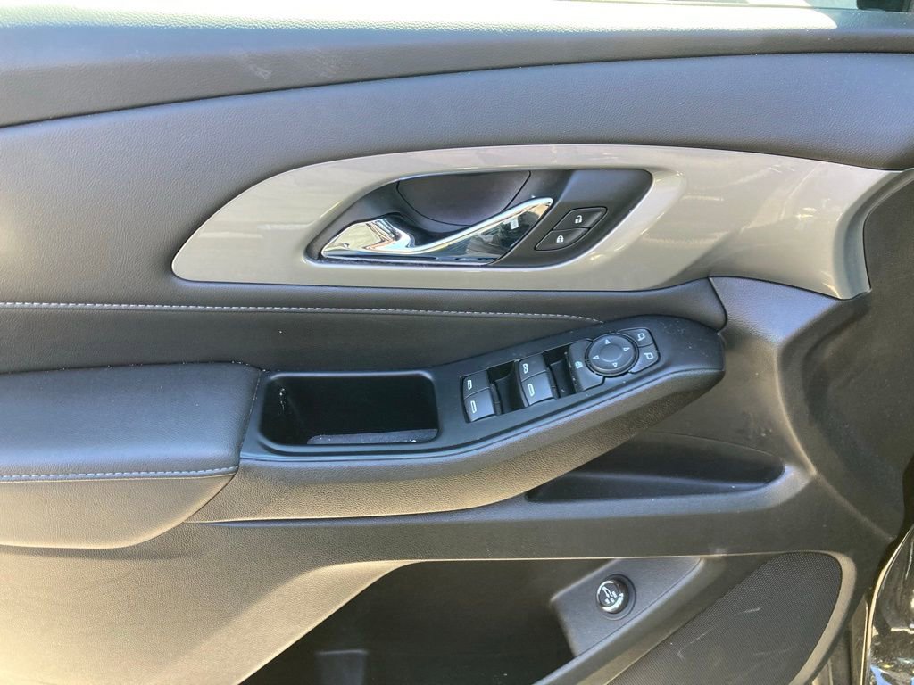 Used 2023 Chevrolet Traverse LT AWD/4WD image 20