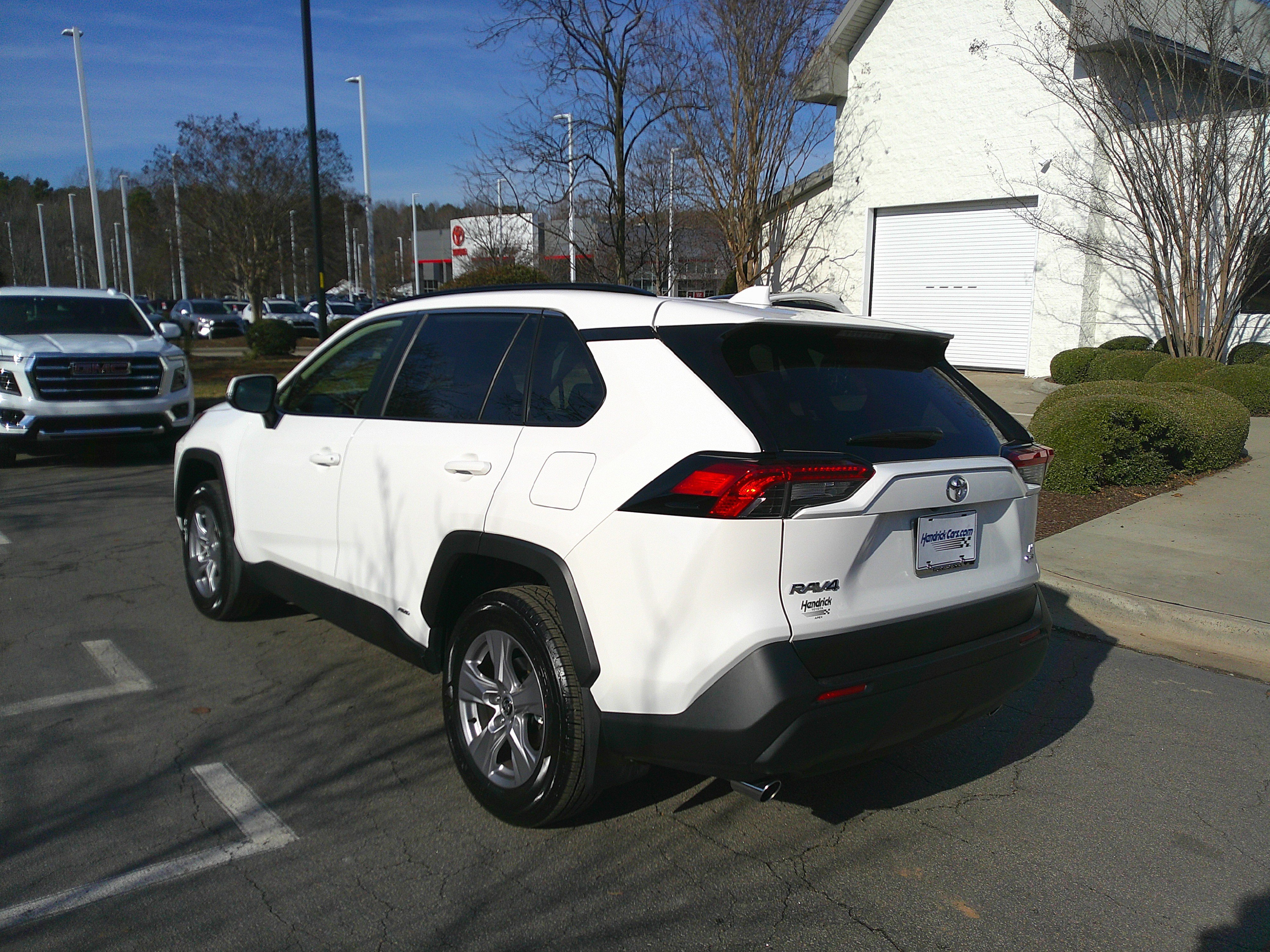 Used 2025 Toyota RAV4 LE image 10