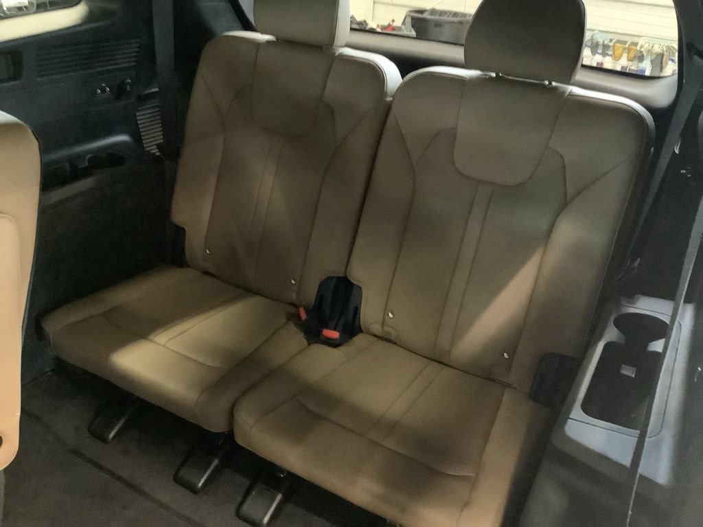 Certified 2024 Kia Sorento SX Prestige w/ Olive Brown Leather Package AWD/4WD image 25