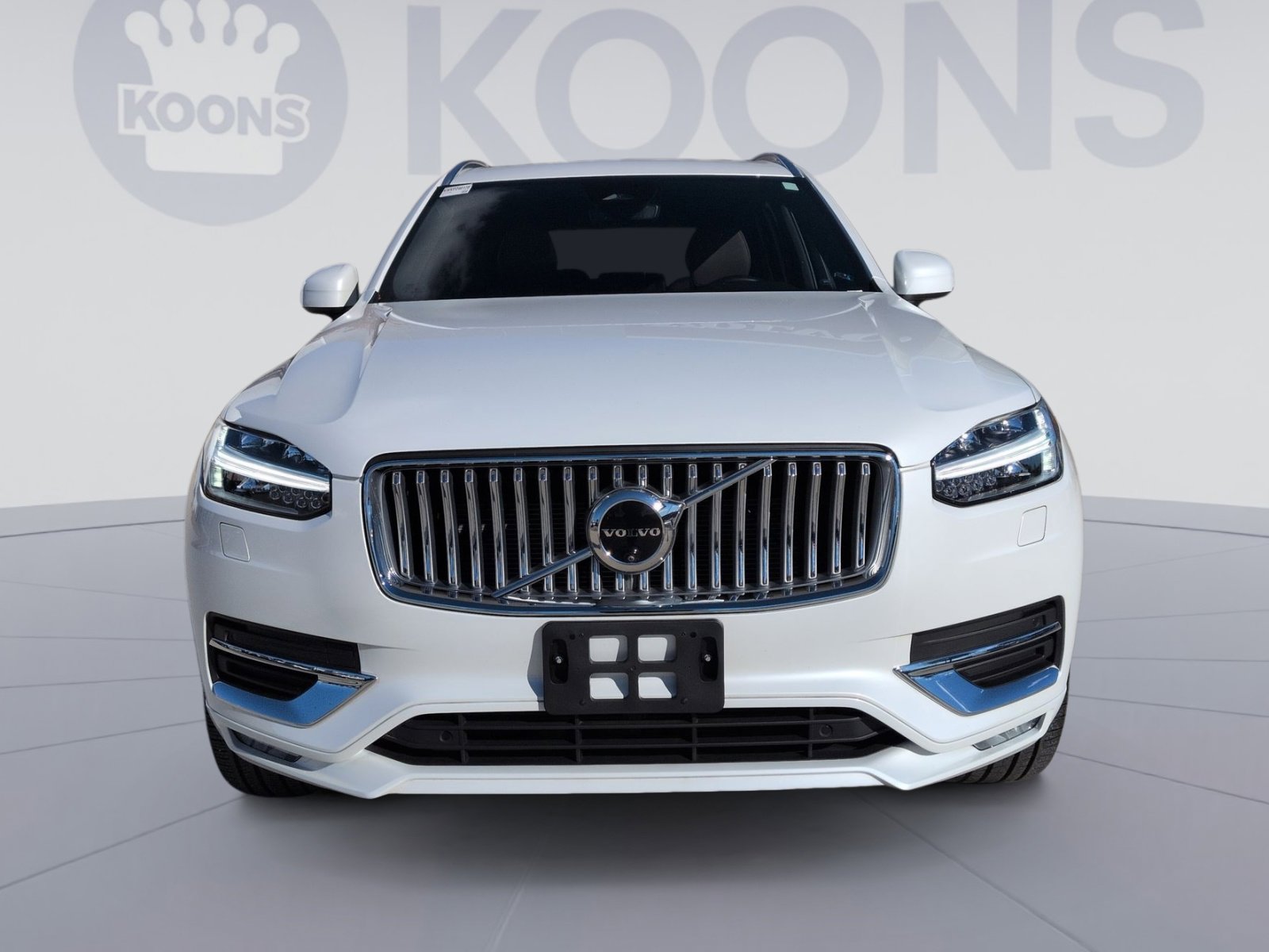 Used 2024 Volvo XC90 B6 Plus image 11