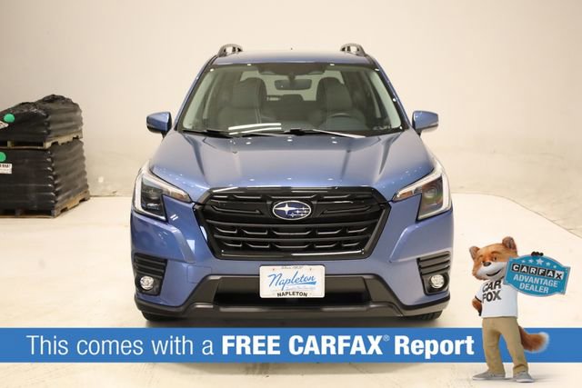 Used 2024 Subaru Forester Limited w/ Convenience Package image 2