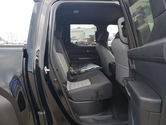 New 2025 Toyota Tacoma TRD Off-Road AWD/4WD image 13