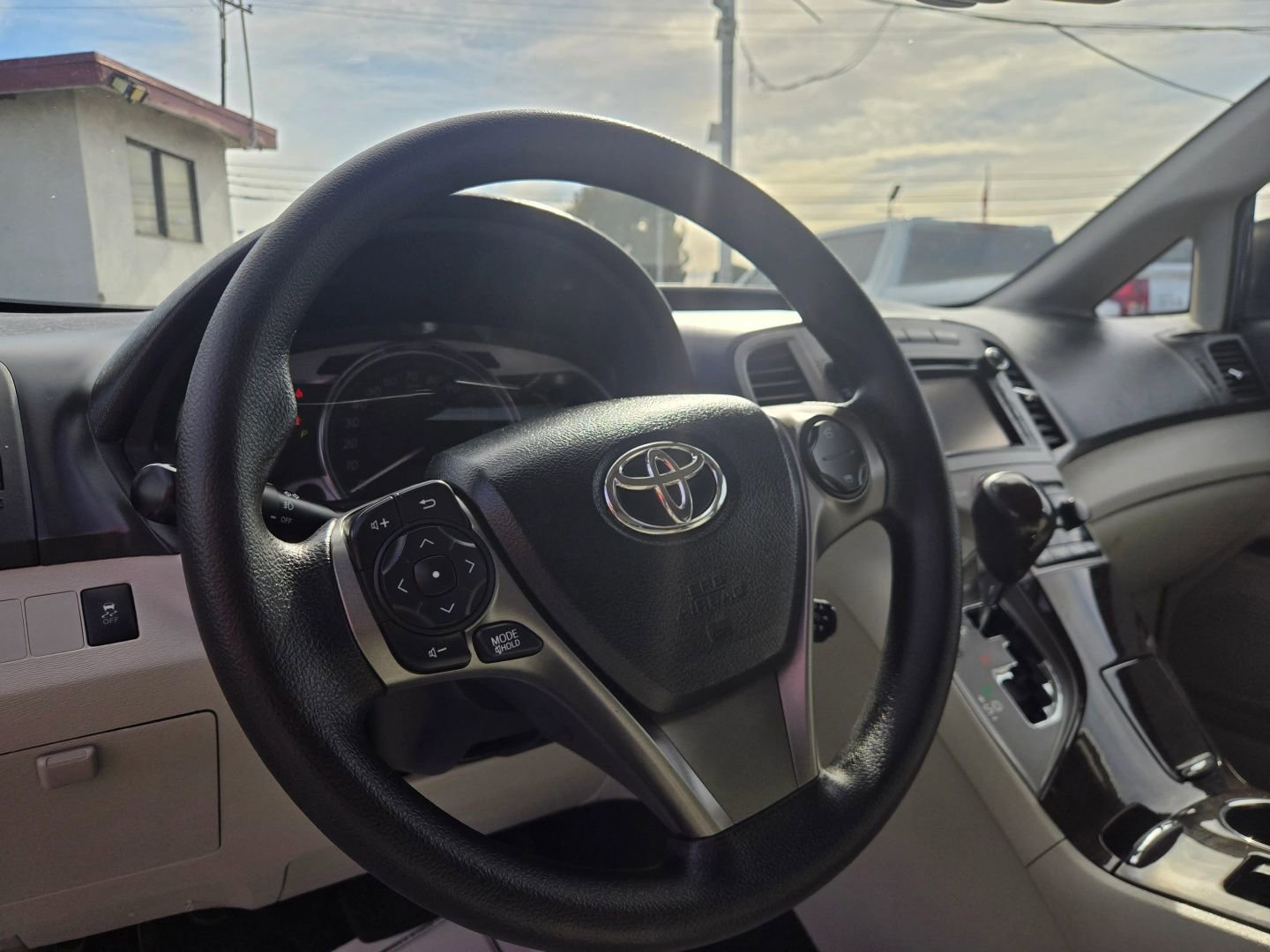 Used 2013 Toyota Venza LE image 11