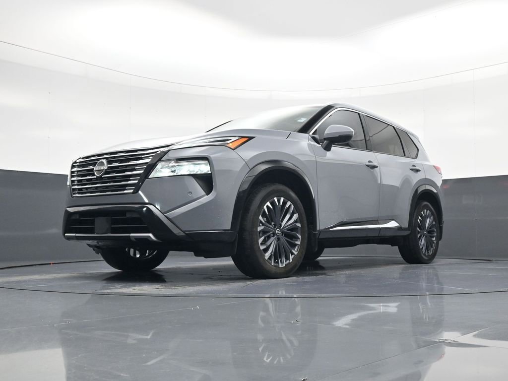 Used 2024 Nissan Rogue Platinum w/ Platinum Premium Package FWD image 18