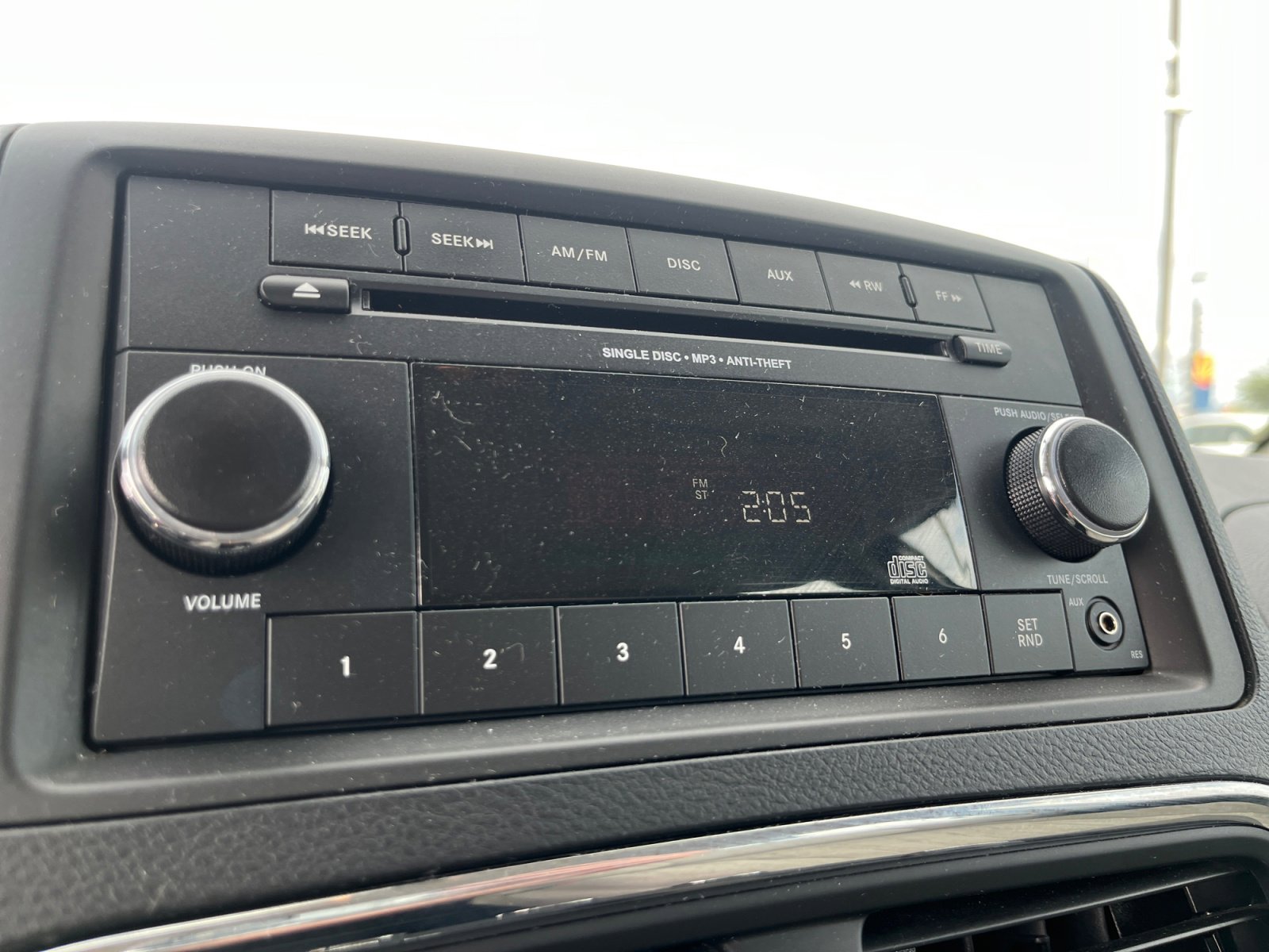 Used 2016 Dodge Grand Caravan American Value Package image 27