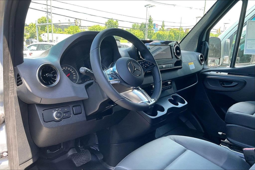 New 2026 Mercedes-Benz Sprinter 2500 image 3