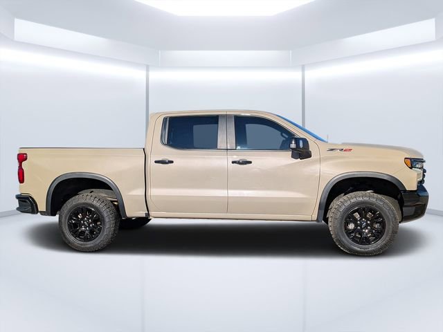Used 2023 Chevrolet Silverado 1500 ZR2 w/ Technology Package image 2
