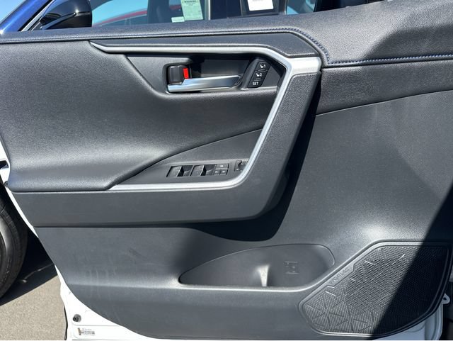 Used 2023 Toyota RAV4 XSE AWD/4WD image 38