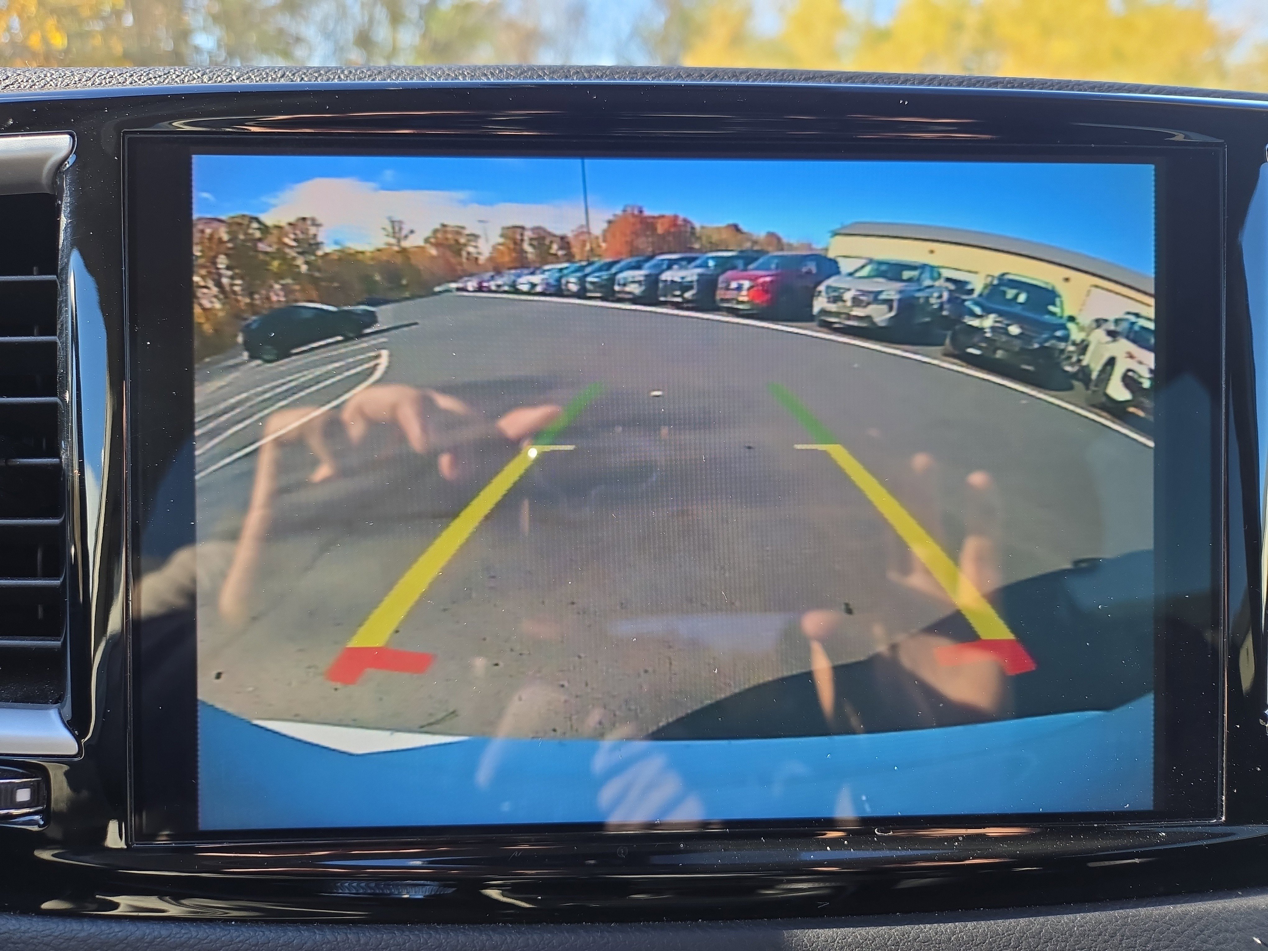 Used 2024 Chrysler Pacifica Touring-L image 20