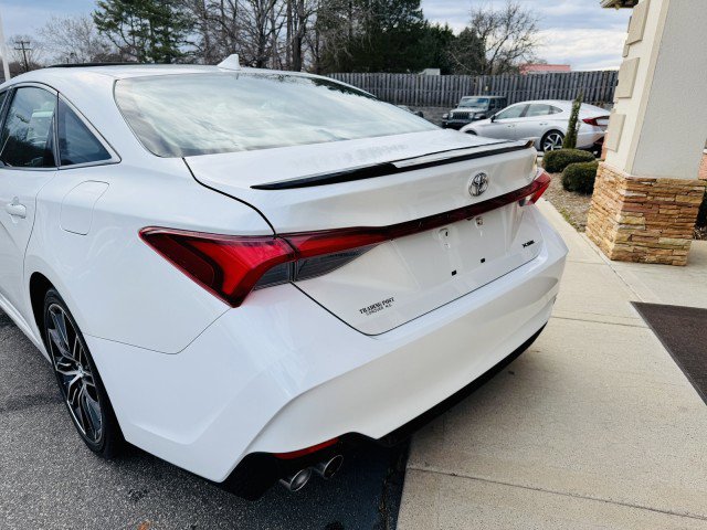 Used 2019 Toyota Avalon XSE w/ All Weather Liner Package image 18