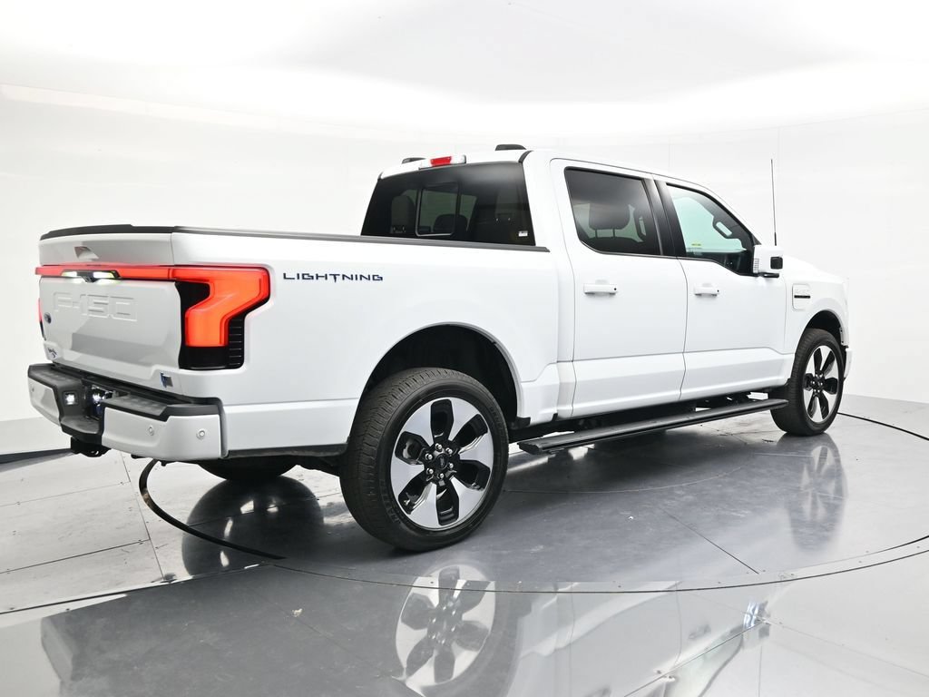 Used 2023 Ford F150 Lightning Platinum AWD/4WD image 5