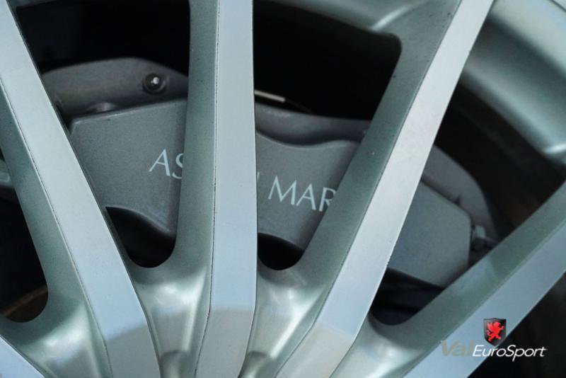 Used 2006 Aston Martin DB9 Volante image 30