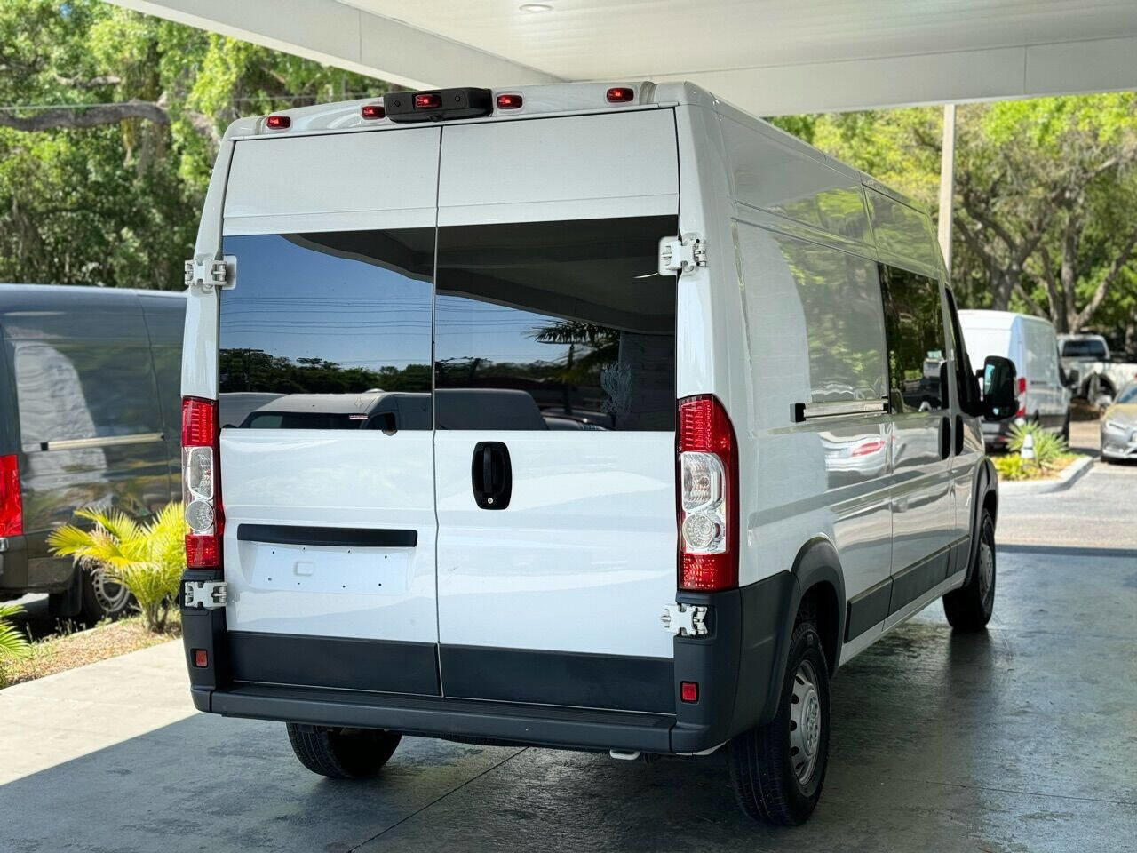 Used 2017 RAM ProMaster 2500 w/ Interior Convenience Group FWD image 7